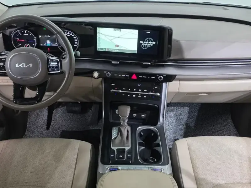 2021 Kia Carnival с пробегом 135 628 км