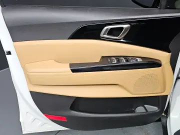 2022 Kia Carnival с пробегом 17 449 км