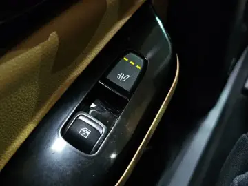 2022 Kia Carnival с пробегом 87 503 км