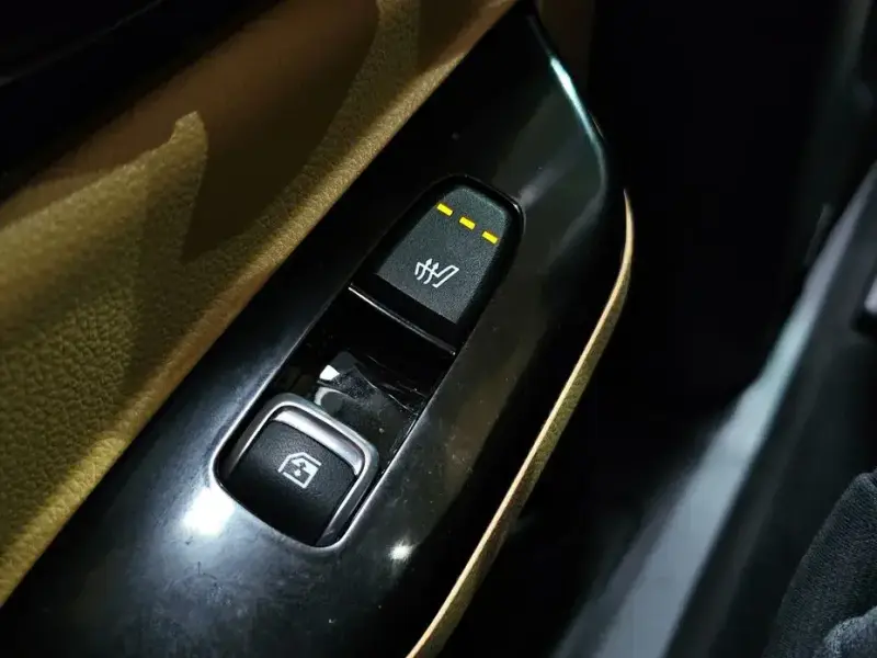 2022 Kia Carnival с пробегом 87 503 км