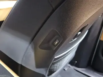 2022 Kia Carnival с пробегом 17 449 км