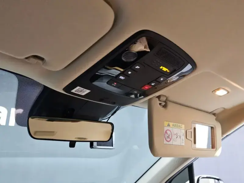 2022 Kia Carnival с пробегом 17 449 км