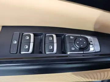 2022 Kia Carnival с пробегом 17 449 км