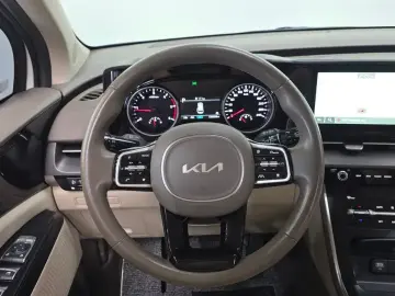 2021 Kia Carnival с пробегом 135 628 км