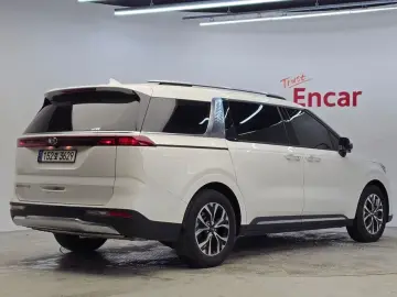 2021 Kia Carnival с пробегом 68 405 км
