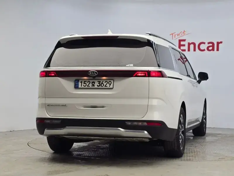 2021 Kia Carnival с пробегом 68 405 км