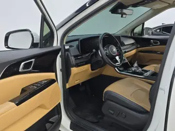 2021 Kia Carnival с пробегом 68 405 км