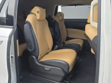 2021 Kia Carnival с пробегом 68 405 км