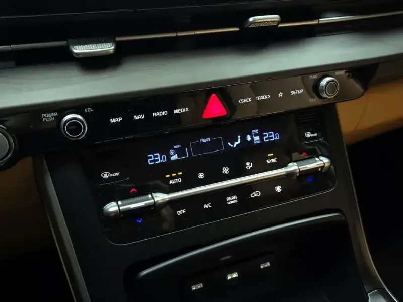 2022 Kia Carnival с пробегом 102 269 км