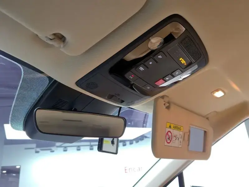 2022 Kia Carnival с пробегом 102 269 км