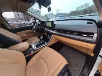2022 Kia Carnival с пробегом 39 370 км