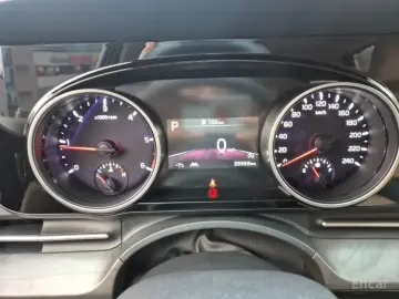 2022 Kia Carnival с пробегом 39 370 км