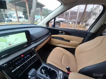 2022 Kia Carnival с пробегом 39 370 км