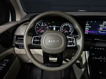 2022 Kia Carnival с пробегом 71 821 км