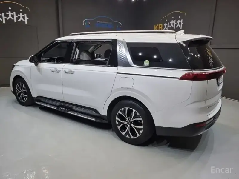 2021 Kia Carnival с пробегом 129 045 км