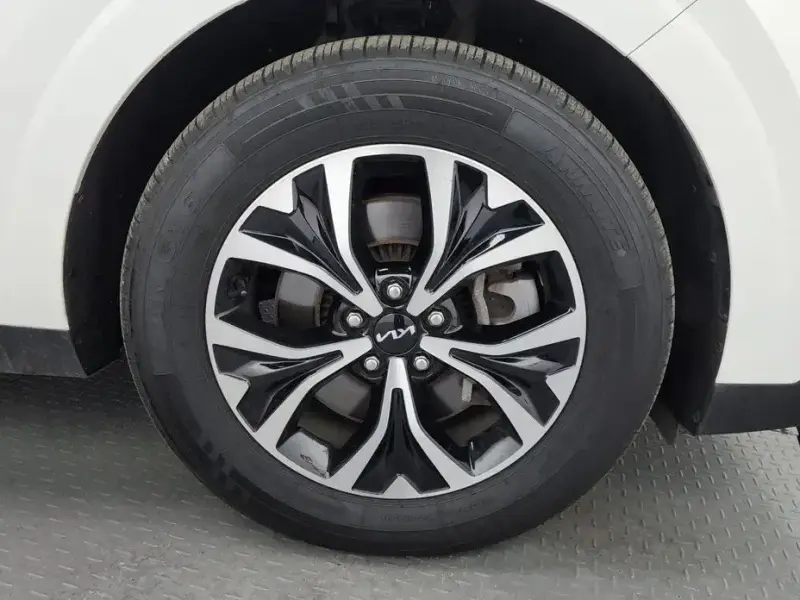 2022 Kia Carnival с пробегом 108 992 км