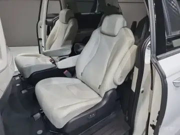 2021 Kia Carnival с пробегом 129 045 км