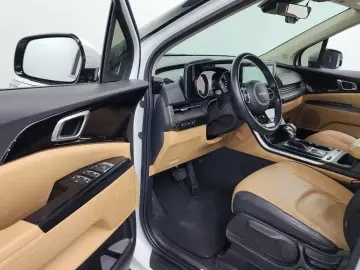 2022 Kia Carnival с пробегом 108 992 км