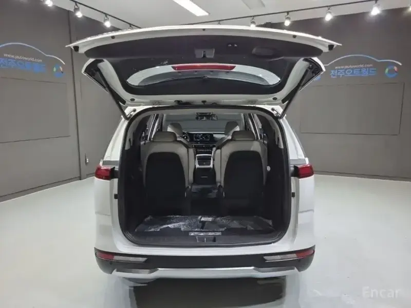 2021 Kia Carnival с пробегом 129 045 км