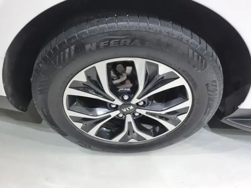 2021 Kia Carnival с пробегом 129 045 км