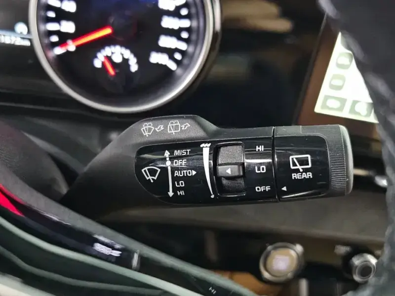 2021 Kia Carnival с пробегом 21 672 км