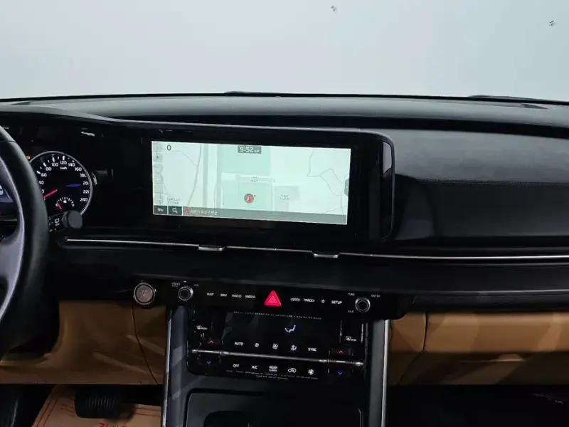 2021 Kia Carnival с пробегом 21 672 км