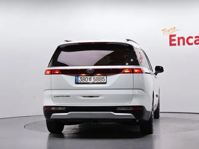 2021 Kia Carnival с пробегом 132 650 км