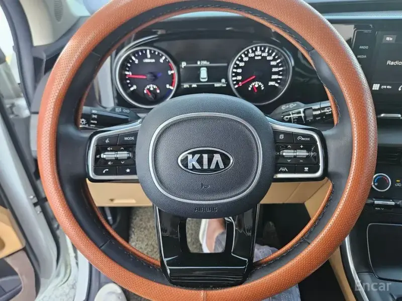 2021 Kia Carnival с пробегом 50 964 км