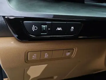 2021 Kia Carnival с пробегом 23 423 км