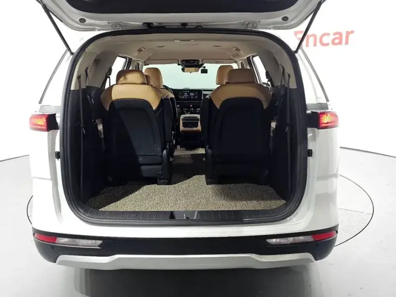 2021 Kia Carnival с пробегом 132 650 км