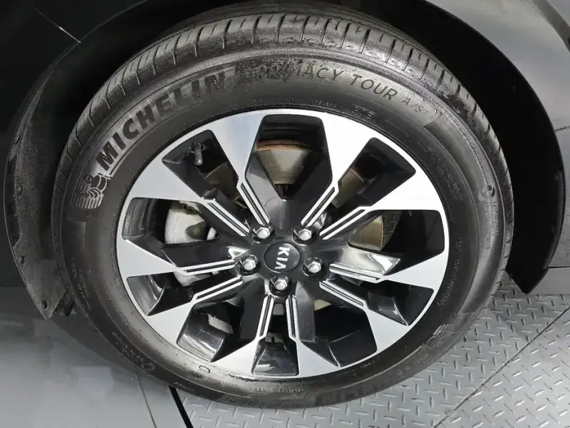 2021 Kia Carnival с пробегом 96 414 км