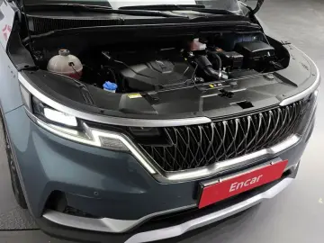 2023 Kia Carnival с пробегом 62 583 км