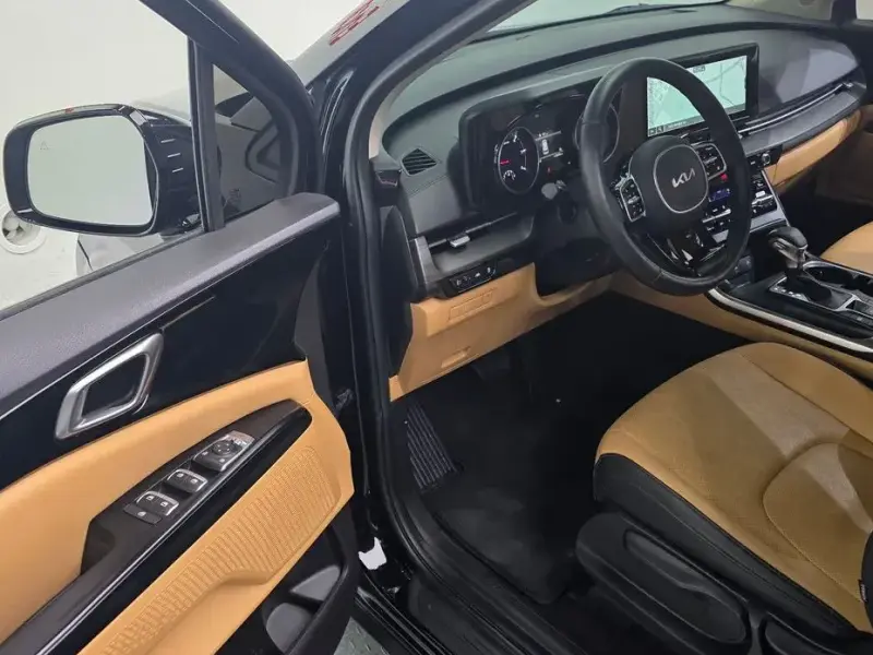 2022 Kia Carnival с пробегом 118 896 км