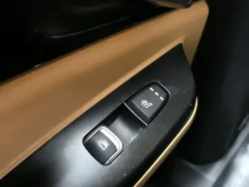 2023 Kia Carnival с пробегом 62 583 км