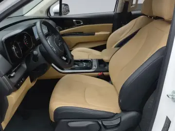 2023 Kia Carnival с пробегом 56 023 км