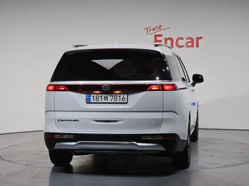 2021 Kia Carnival с пробегом 162 197 км