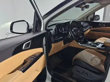 2021 Kia Carnival с пробегом 162 197 км