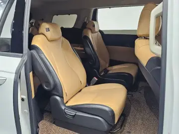 2021 Kia Carnival с пробегом 162 197 км
