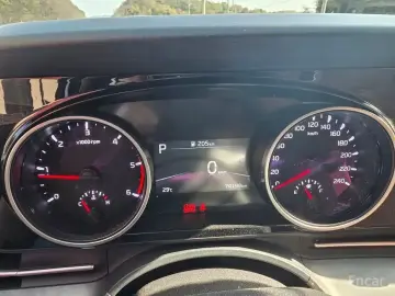 2022 Kia Carnival с пробегом 75 000 км