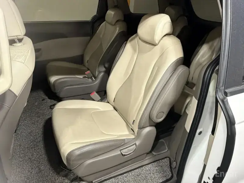 2021 Kia Carnival с пробегом 87 094 км