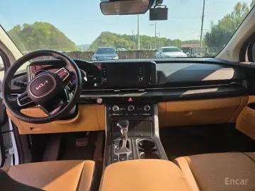 2022 Kia Carnival с пробегом 75 000 км