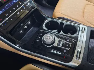 2023 Kia Carnival с пробегом 92 222 км