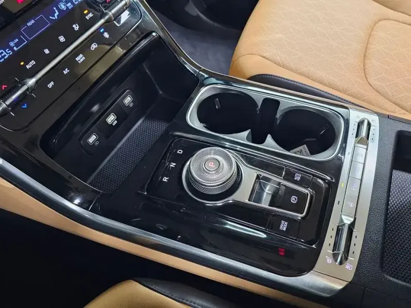2023 Kia Carnival с пробегом 92 222 км