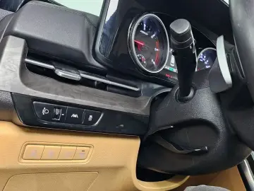 2023 Kia Carnival с пробегом 92 222 км