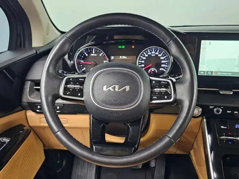 2023 Kia Carnival с пробегом 92 222 км