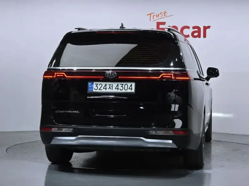 2021 Kia Carnival с пробегом 156 492 км