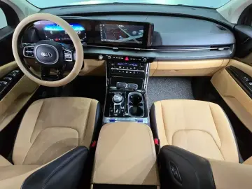 2021 Kia Carnival с пробегом 156 492 км