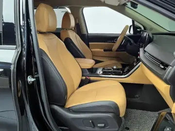 2021 Kia Carnival с пробегом 156 492 км
