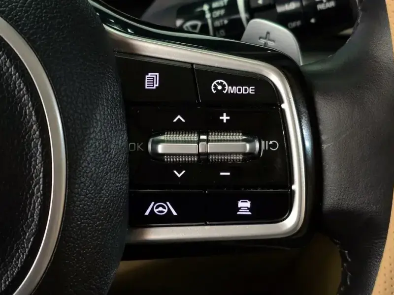 2021 Kia Carnival с пробегом 156 492 км