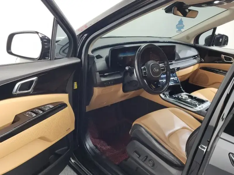 2021 Kia Carnival с пробегом 80 324 км